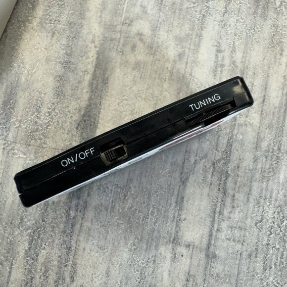 Calgary Stampeder CFL QR77 Portable Radio Football AM Personal Memorabilia - Picture 5 of 7